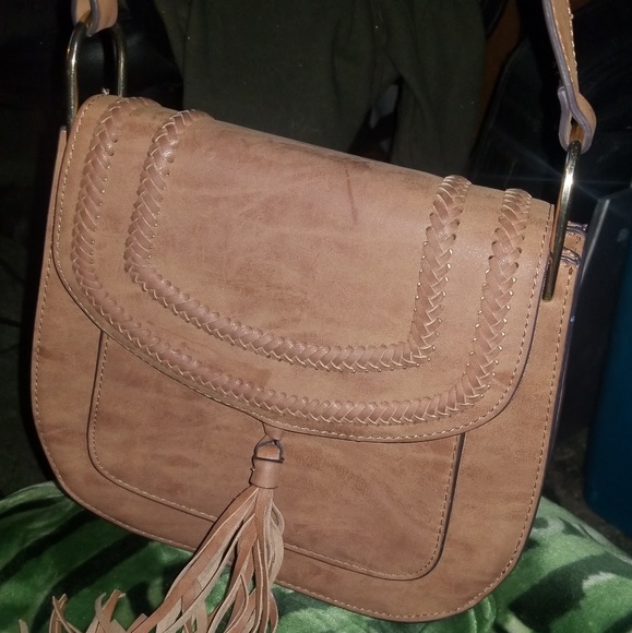 Franco Sarto San Paulo Fringe Style Shoulder Bag - Picture 4 of 8